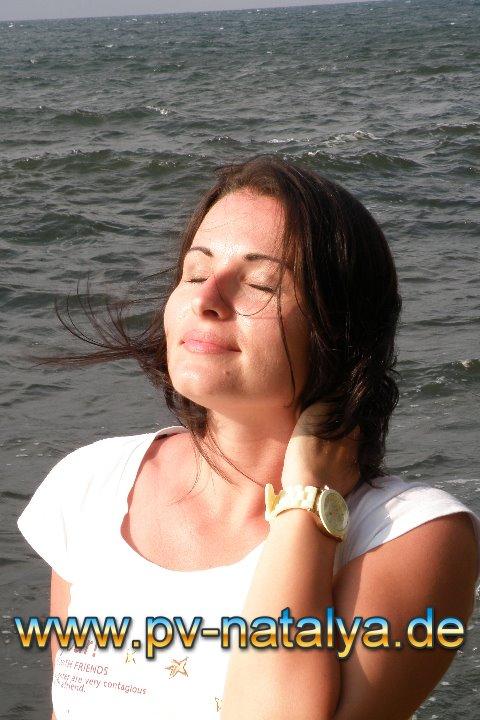 Eine Frau auf Partnersuche durch unsere Partnervermittlung: Elena(38 ...