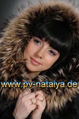 Eine Frau auf Partnersuche durch unsere Partnervermittlung: Evgenia(34 ...