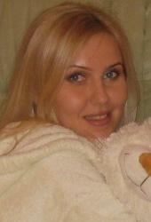 Larisa sucht einen Partner über die Partnervermittlung Ukraine Foto von Larisa, einer Frau aus der Ukraine auf Partnersuche
