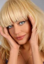 Natalia sucht einen Partner über die Partnervermittlung Ukraine Foto von Natalia, einer Frau aus der Ukraine auf Partnersuche