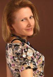 Iryna sucht einen Partner über die Partnervermittlung Ukraine Foto von Iryna, einer Frau aus der Ukraine auf Partnersuche
