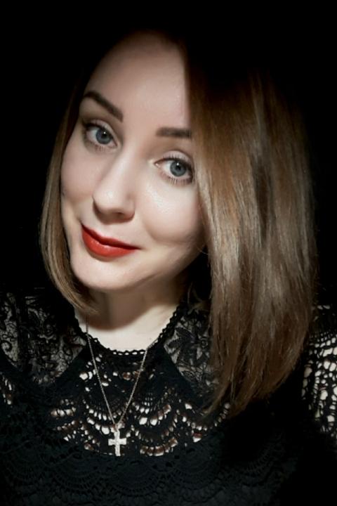 Juliya sucht einen Partner über die Partnervermittlung Ukraine Foto von Juliya, einer Frau aus der Ukraine auf Partnersuche