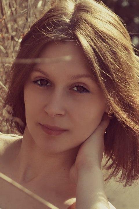 Nastya sucht einen Partner über die Partnervermittlung Ukraine Foto von Nastya, einer Frau aus der Ukraine auf Partnersuche