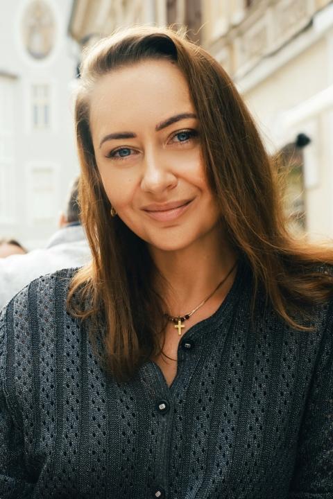 Yuliia (41) aus Osteuropa sucht einen Mann