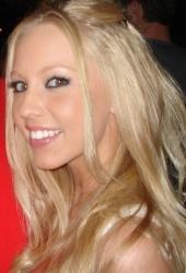 Jana (28) aus Osteuropa sucht einen Mann