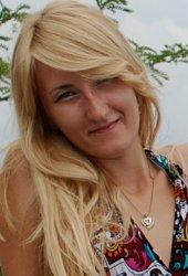 Ksenia (23) aus Osteuropa sucht einen Mann