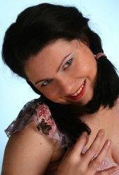 Jana (34) aus Osteuropa sucht einen Mann