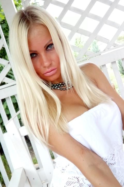 Anastasia (42) aus Osteuropa sucht einen Mann