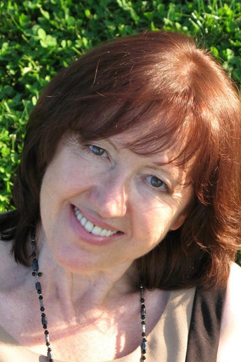 Nadya (65) aus Osteuropa sucht einen Mann