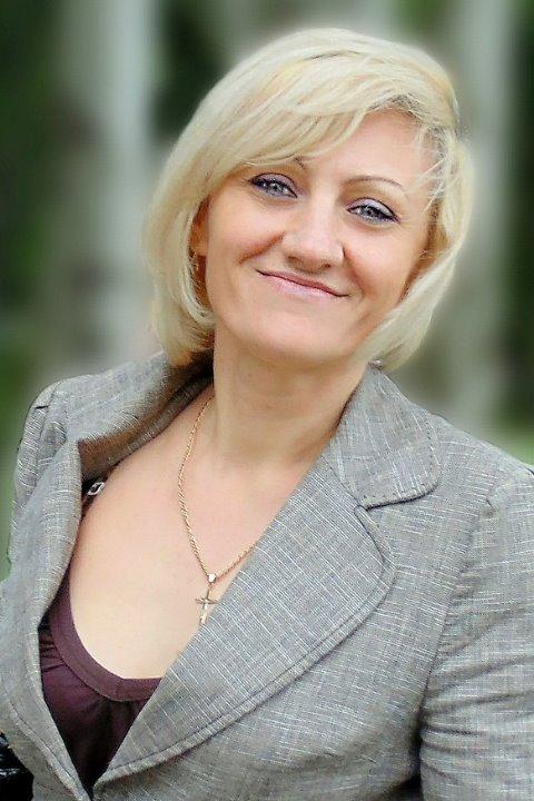 Tanya (47) aus Osteuropa sucht einen Mann