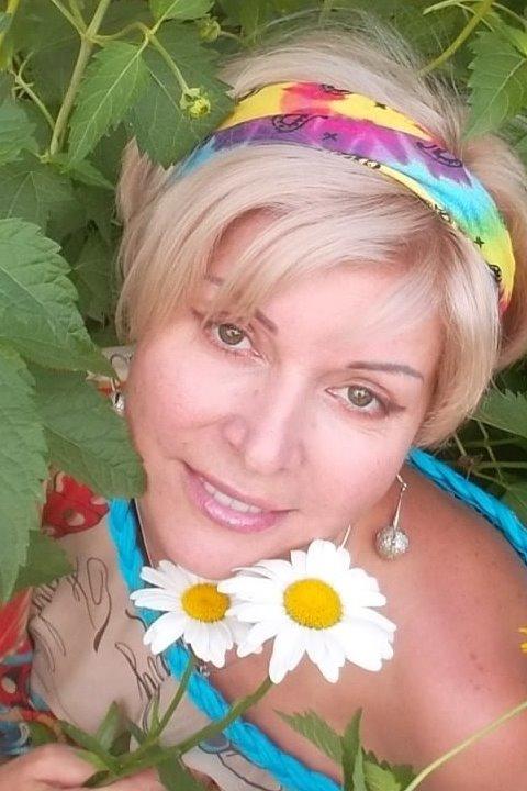 Svetlana (61) aus Osteuropa sucht einen Mann