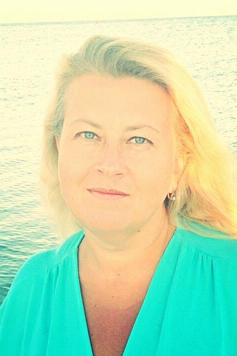 Elena (59) aus Osteuropa sucht einen Mann