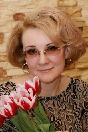 Ludmila (60) aus Osteuropa sucht einen Mann