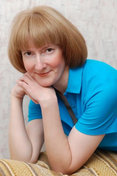 Elena (57) aus Osteuropa sucht einen Mann