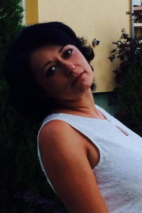 Irina sucht einen Partner über die Partnervermittlung Ukraine Foto von Irina, einer Frau aus der Ukraine auf Partnersuche