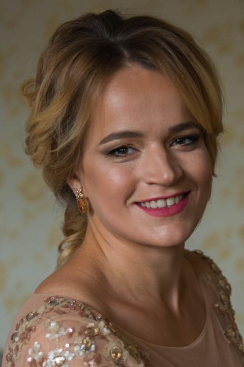 Olga (38) aus Osteuropa sucht einen Mann