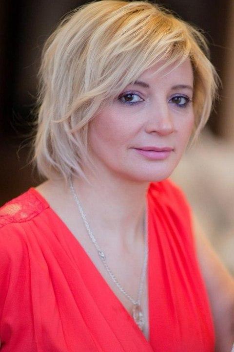 Liliya (53) aus Osteuropa sucht einen Mann