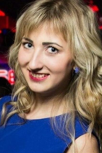 Yaroslava (33) aus Osteuropa sucht einen Mann