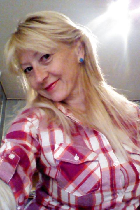Nataliia (68) aus Osteuropa sucht einen Mann
