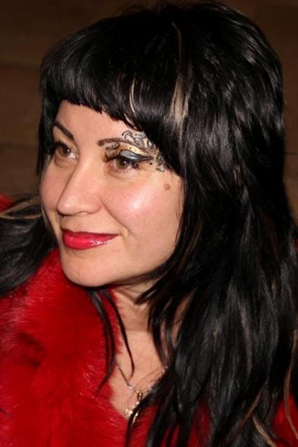 Mayya (57) aus Osteuropa sucht einen Mann