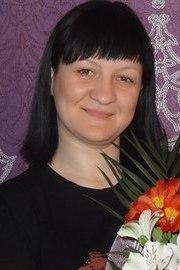 Julia sucht einen Partner über die Partnervermittlung Ukraine Foto von Julia, einer Frau aus der Ukraine auf Partnersuche