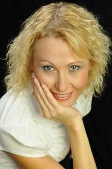 Vira (50) aus Osteuropa sucht einen Mann