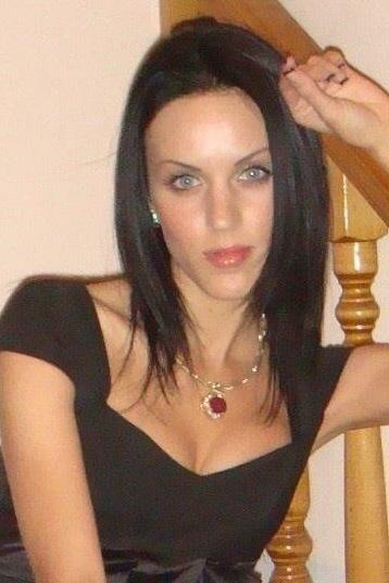 Elena sucht einen Partner über die Partnervermittlung Ukraine Foto von Elena, einer Frau aus der Ukraine auf Partnersuche