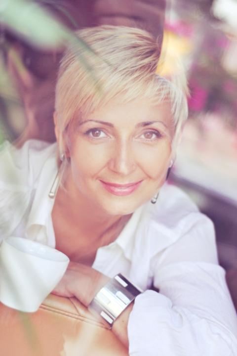 Irina (55) aus Osteuropa sucht einen Mann