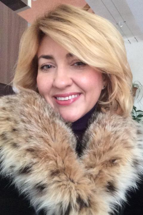 Oksana (47) aus Osteuropa sucht einen Mann