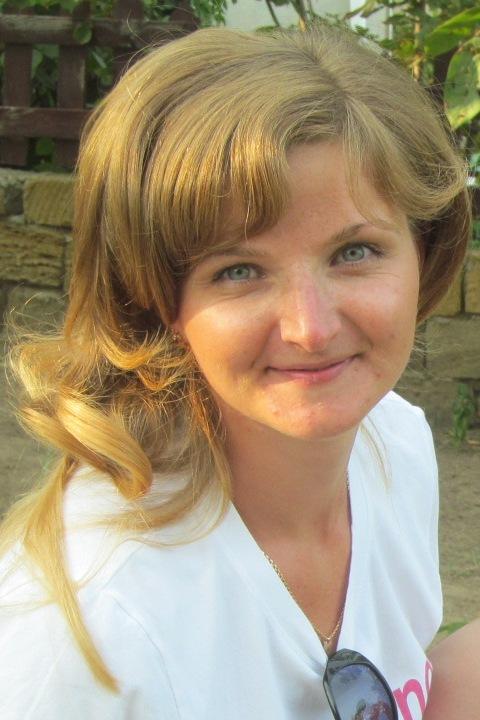 Nataliya sucht einen Partner über die Partnervermittlung Ukraine Foto von Nataliya, einer Frau aus der Ukraine auf Partnersuche