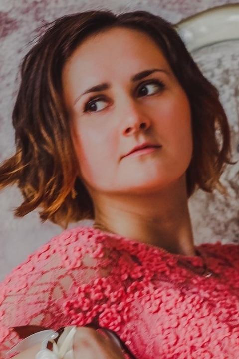 Yuliya sucht einen Partner über die Partnervermittlung Ukraine Foto von Yuliya, einer Frau aus der Ukraine auf Partnersuche