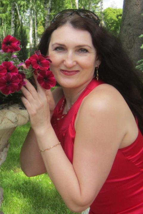 Julia (54) aus Osteuropa sucht einen Mann