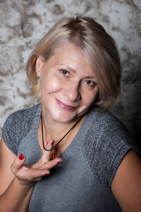 Foto von Iryna, einer Frau aus der Ukraine auf Partnersuche