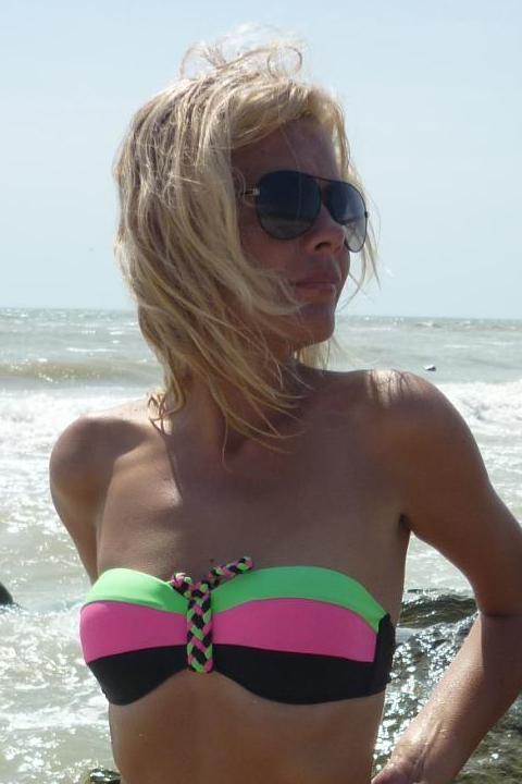Yana sucht einen Partner über die Partnervermittlung Ukraine Foto von Yana, einer Frau aus der Ukraine auf Partnersuche