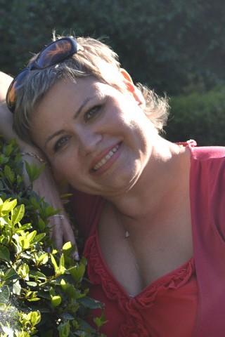 Liliya (55) aus Osteuropa sucht einen Mann