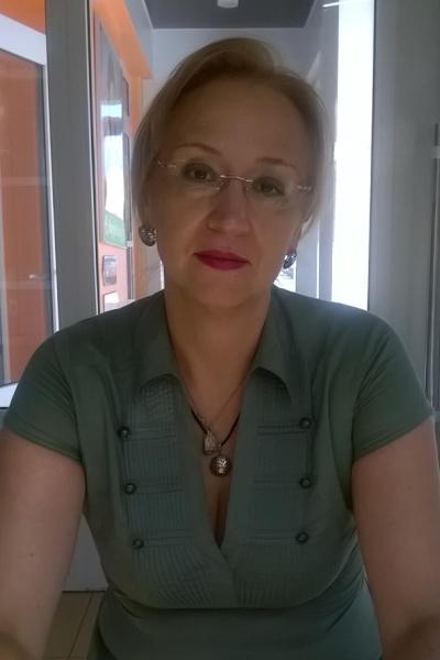 Liliya (55) aus Osteuropa sucht einen Mann