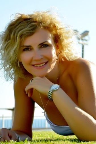 Svetlana (60) aus Osteuropa sucht einen Mann