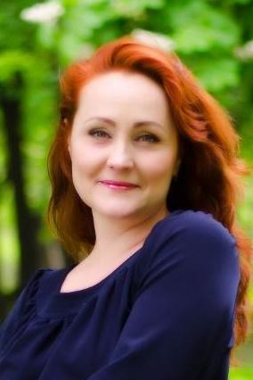 Irina sucht einen Partner über die Partnervermittlung Ukraine Foto von Irina, einer Frau aus der Ukraine auf Partnersuche