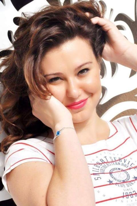 Irina sucht einen Partner über die Partnervermittlung Ukraine Foto von Irina, einer Frau aus der Ukraine auf Partnersuche