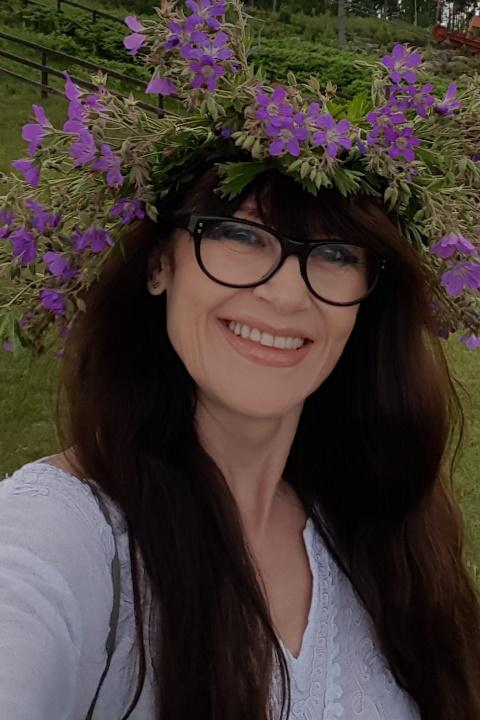 Lena sucht einen Partner über die Partnervermittlung Ukraine Foto von Lena, einer Frau aus der Ukraine auf Partnersuche