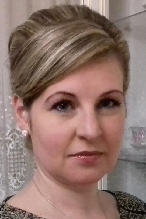 Nataliia (44) aus Osteuropa sucht einen Mann