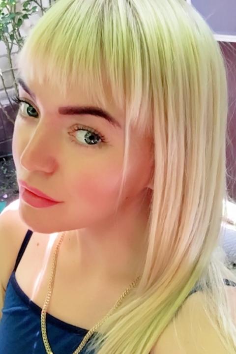 Victoriya (39) aus Osteuropa sucht einen Mann