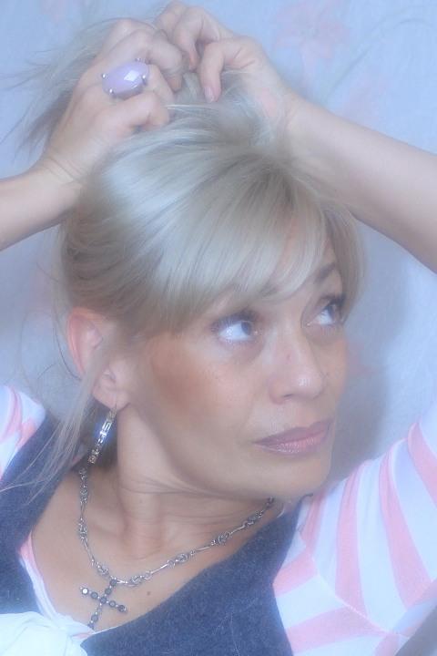 Alisa (64) aus Osteuropa sucht einen Mann