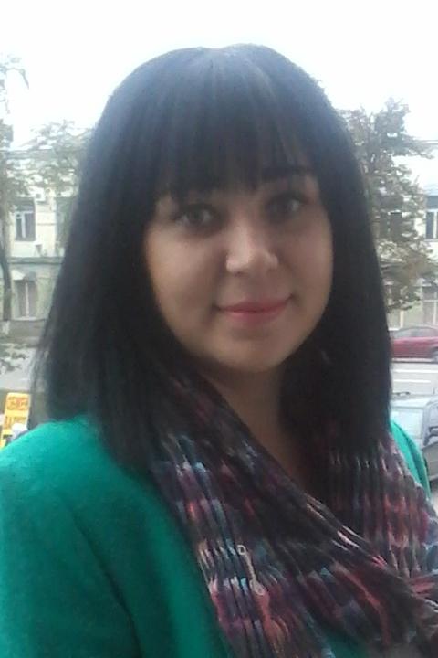 Yana sucht einen Partner über die Partnervermittlung Ukraine Foto von Yana, einer Frau aus der Ukraine auf Partnersuche