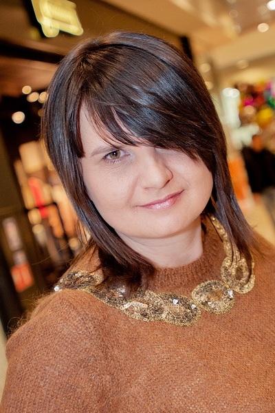 Lesya sucht einen Partner über die Partnervermittlung Ukraine Foto von Lesya, einer Frau aus der Ukraine auf Partnersuche