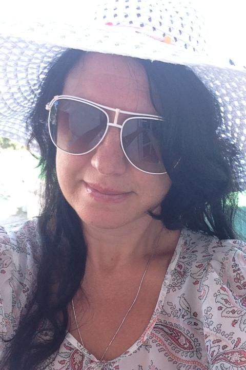 Natalya sucht einen Partner über die Partnervermittlung Ukraine Foto von Natalya, einer Frau aus der Ukraine auf Partnersuche