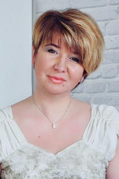 Oksana sucht einen Partner über die Partnervermittlung Ukraine Foto von Oksana, einer Frau aus der Ukraine auf Partnersuche