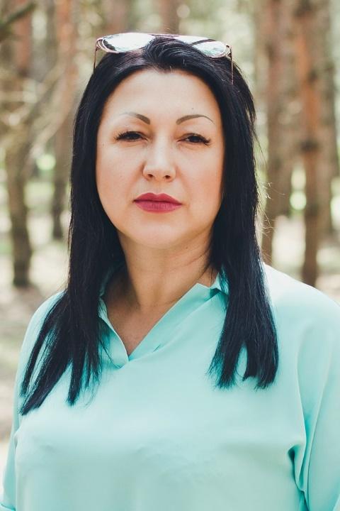 Helen (50) aus Osteuropa sucht einen Mann