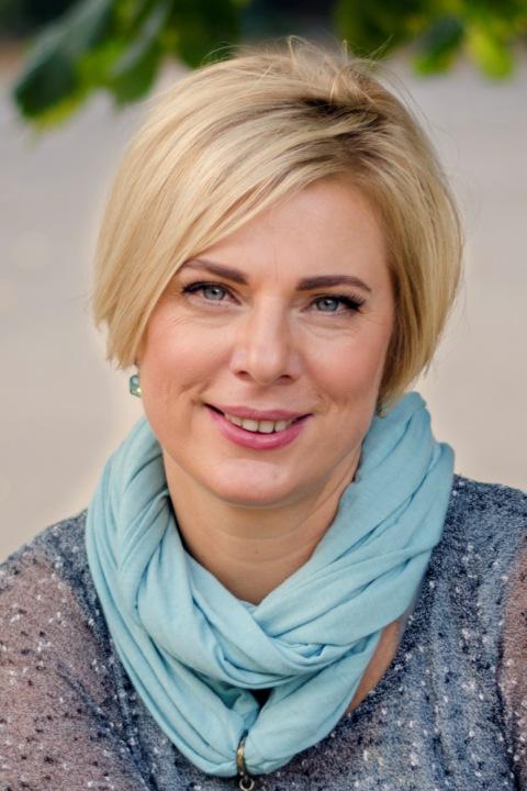 Irina (56) aus Osteuropa sucht einen Mann