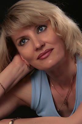 Olena (56) aus Osteuropa sucht einen Mann